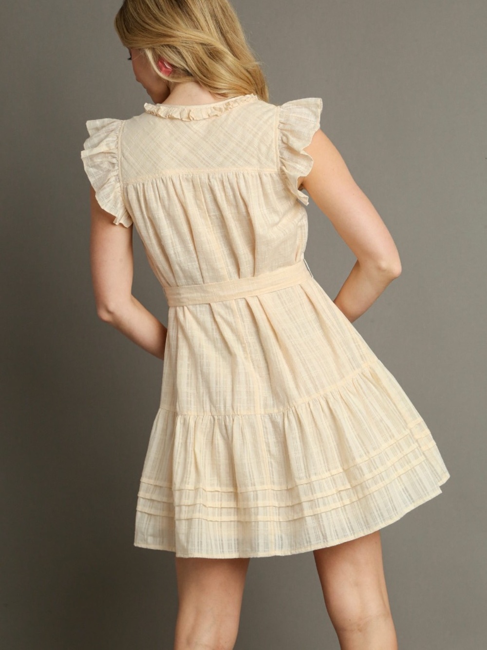 Umgee Cream Textured Ruffle Dress Tie Waist Tiered Mini Cotton Lined NWT - Picture 5 of 8